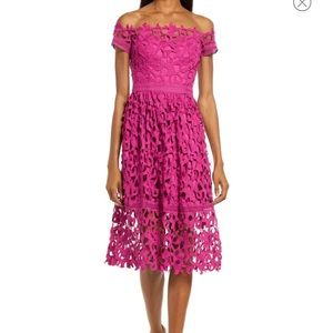 Off the Shoulder Guipure Lace Dress